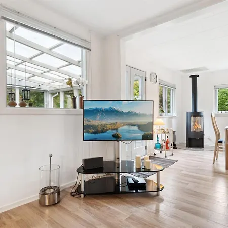 Kirsi - 200m From The Sea By Interhome *